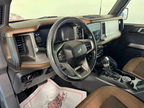 Used 2023 Ford Bronco Outer Banks image 10