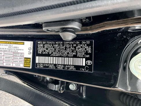 Used 2022 Toyota Prius Prime XLE FWD image 36