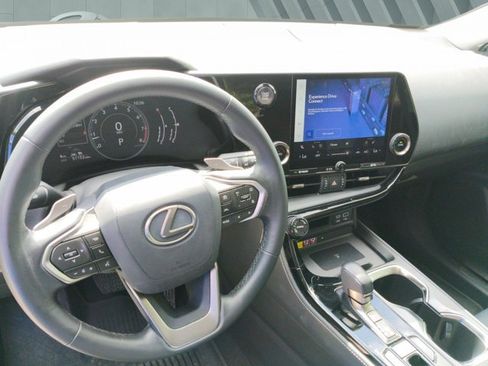 Certified 2023 Lexus NX 250 FWD image 10