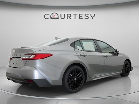 New 2026 Toyota Camry SE FWD image 17