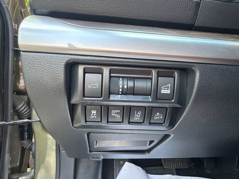 Used 2019 Subaru Outback 2.5i Touring AWD/4WD image 13