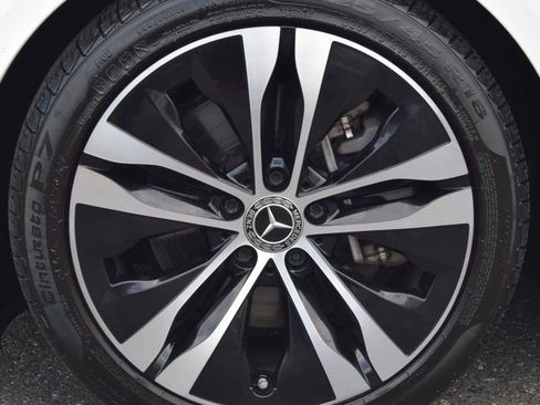 Used 2022 Mercedes-Benz C 300 4MATIC Sedan image 9