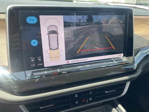 New 2026 Volkswagen Atlas SE image 19