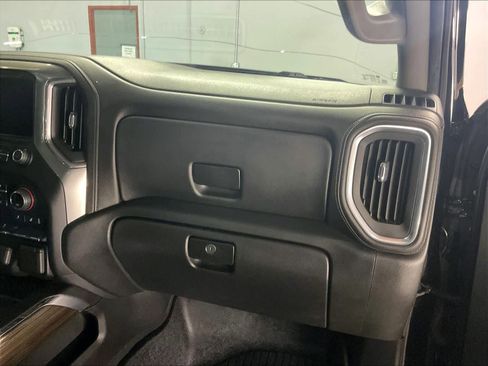 Used 2020 Chevrolet Silverado 1500 LT Trail Boss AWD/4WD image 17