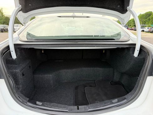 Used 2019 Ford Fusion SE FWD image 16