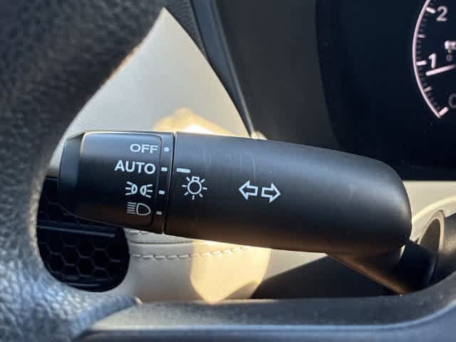 Used 2024 Honda HR-V LX image 27
