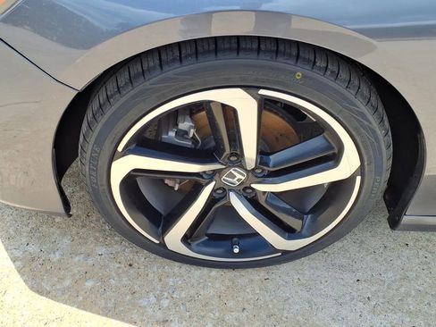 Used 2020 Honda Accord Sport image 9