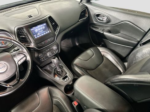 Used 2021 Jeep Cherokee Altitude image 21