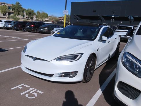 Used 2018 Tesla Model S 100D image 2
