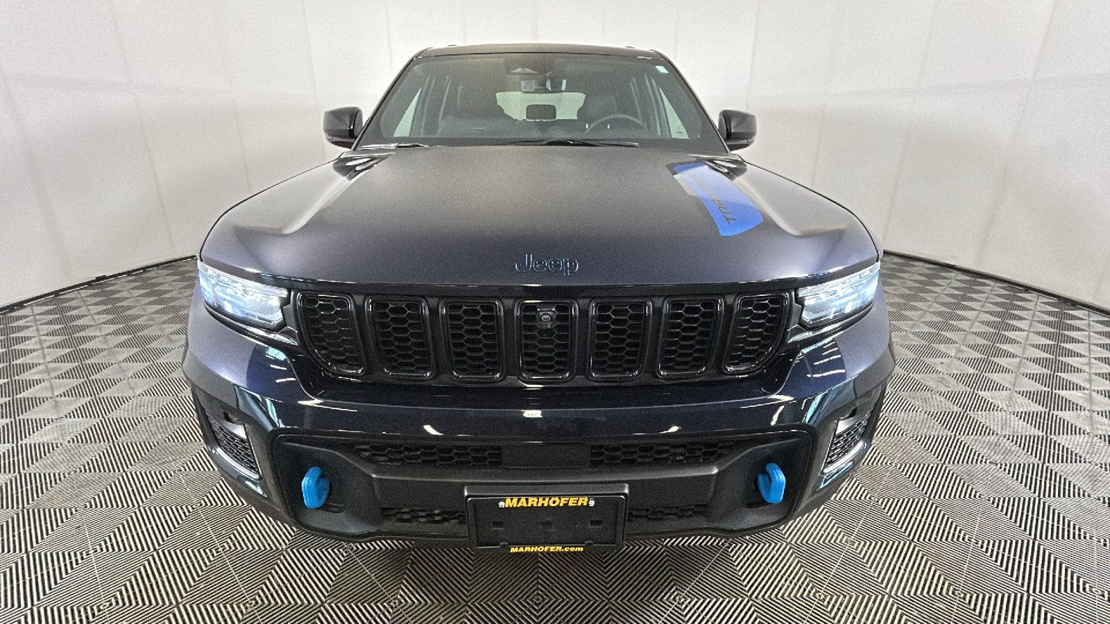 Used 2023 Jeep Grand Cherokee Trailhawk w/ Luxury Tech Group III AWD/4WD image 9