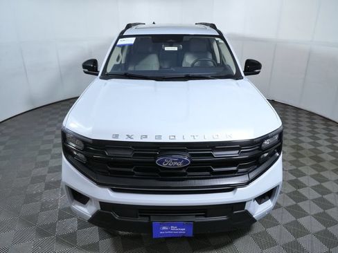 Certified 2025 Ford Expedition Max Active AWD/4WD image 3