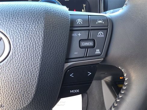 Certified 2025 Toyota Camry SE image 30