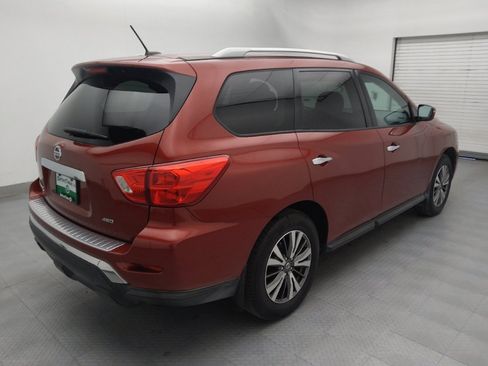Used 2017 Nissan Pathfinder S image 10