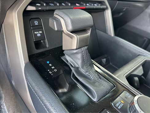 Used 2022 Toyota Tundra Limited image 27