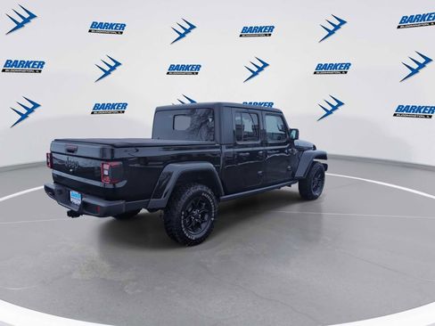 Used 2024 Jeep Gladiator Sport image 8