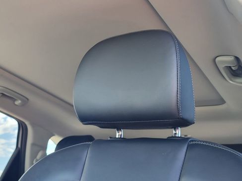 Used 2023 Kia Sorento SX image 13