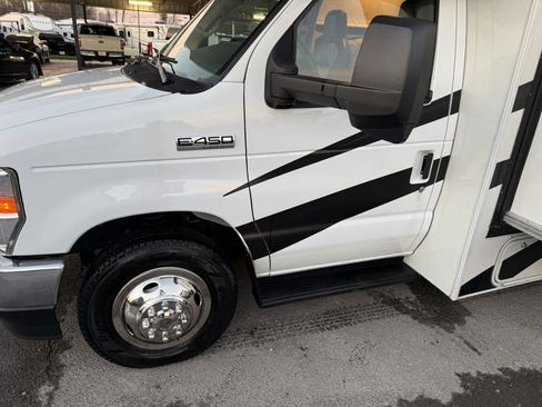 Used 2024 Ford E-450 and Econoline 450 Super Duty w/ Motorhome Prep Package image 26