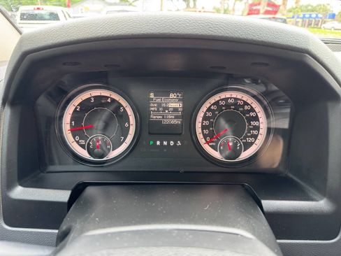 Used 2019 RAM 1500 Classic SLT image 35