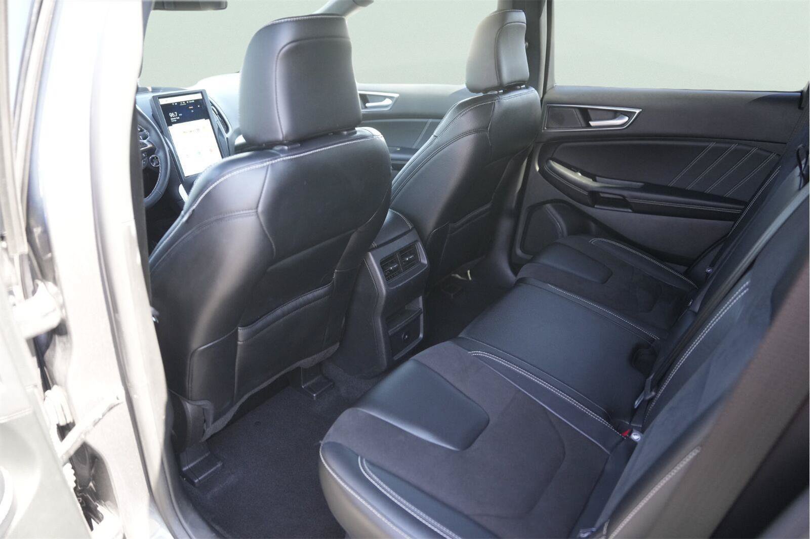Used 2023 Ford Edge ST AWD/4WD image 11