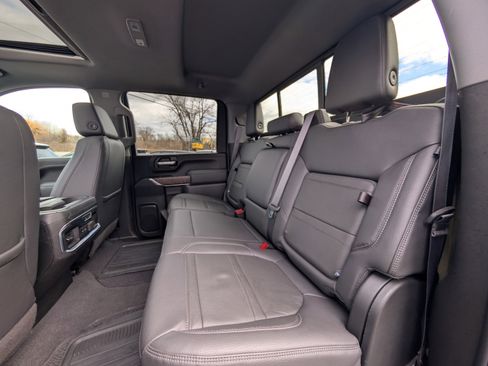 Used 2021 GMC Sierra 3500 Denali w/ Denali Ultimate Package image 44