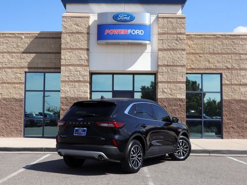 New 2025 Ford Escape SE w/ PHEV Premium Package FWD image 6