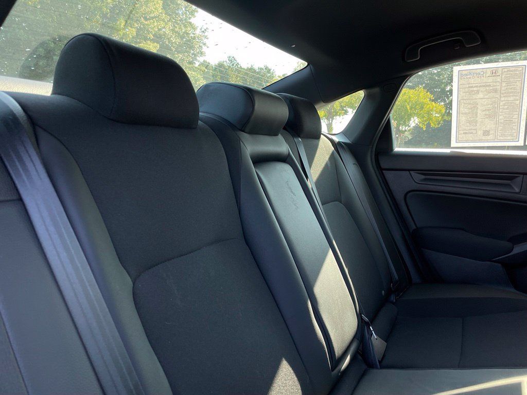 Used 2025 Honda Civic Sport image 36