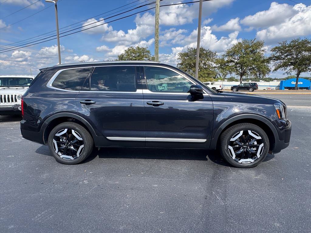 Certified 2025 Kia Telluride S AWD/4WD image 2