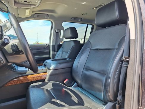 Used 2018 Chevrolet Suburban Premier image 21