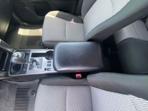 Certified 2022 Toyota 4Runner SR5 AWD/4WD image 20