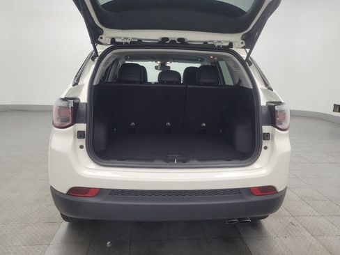 Used 2021 Jeep Compass Latitude FWD image 29