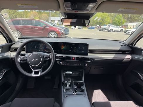 Used 2025 Kia K5 LXS FWD image 8