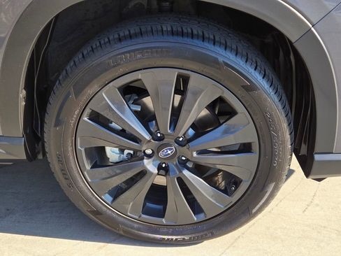 Used 2022 Subaru Ascent Onyx Edition image 8