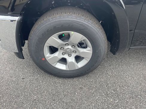 New 2025 RAM 1500 Big Horn image 8