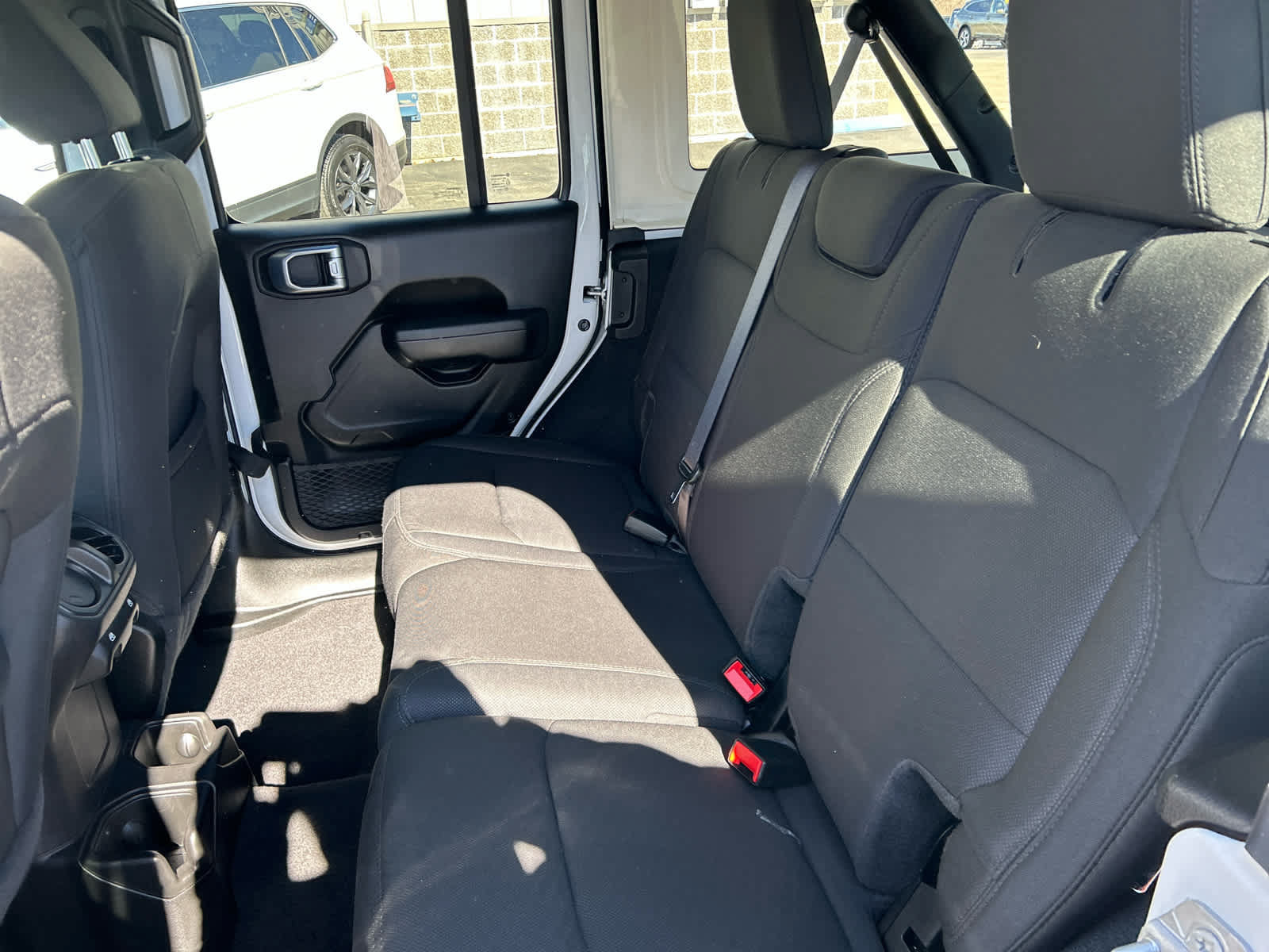 Used 2022 Jeep Wrangler Unlimited Sport AWD/4WD image 23