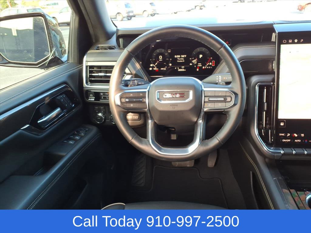 Used 2025 GMC Yukon Elevation w/ Elevation Premium Package AWD/4WD image 14