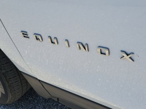 Used 2023 Chevrolet Equinox LS w/ LS Convenience Package FWD image 9