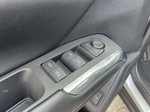 Certified 2024 Chevrolet Traverse LT FWD image 18