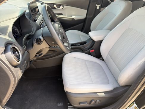 Used 2023 Hyundai Kona SEL w/ Convenience Package AWD/4WD image 9