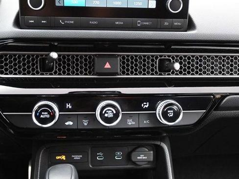 Used 2025 Honda Civic Sport image 17