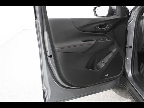 Used 2023 Chevrolet Equinox RS w/ RS Leather Package AWD/4WD image 4