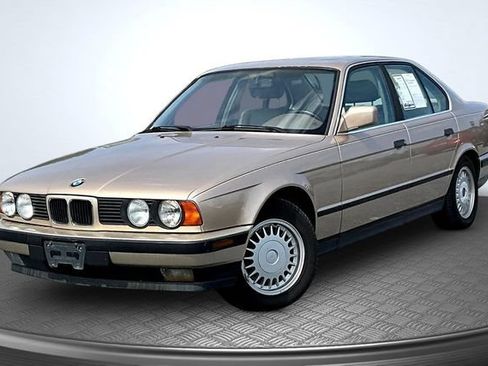 Used 1992 BMW 525i Sedan RWD image 1
