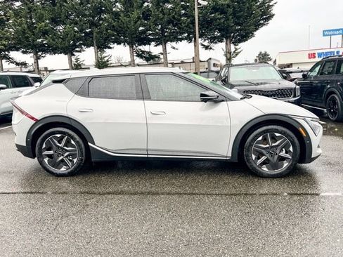 New 2025 Kia EV6 Light w/ Light LR Technology Package RWD image 7