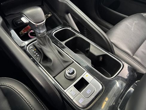 Used 2024 Kia Telluride S FWD image 28