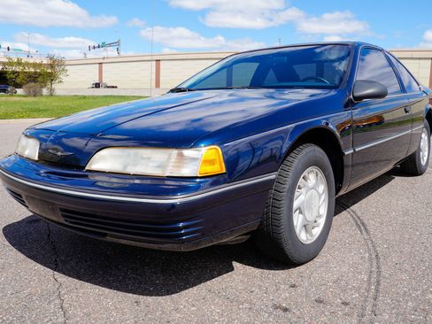 Used 1991 Ford Thunderbird RWD image 8