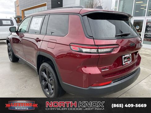 New 2025 Jeep Grand Cherokee L Altitude AWD/4WD image 18