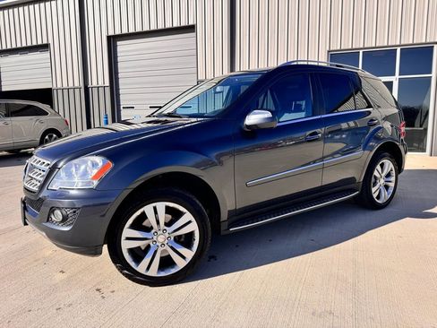 Used 2010 Mercedes-Benz ML 350 4MATIC image 2