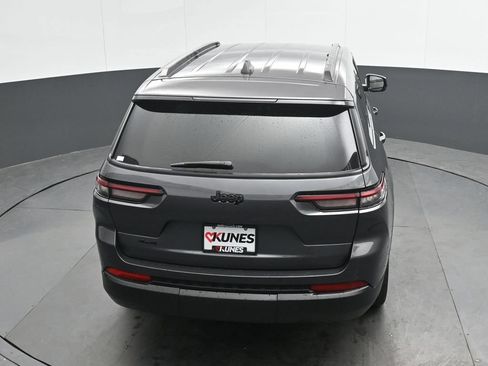 Used 2023 Jeep Grand Cherokee L Laredo AWD/4WD image 32