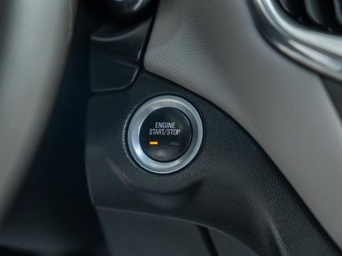 Used 2021 Chevrolet Equinox LT image 27