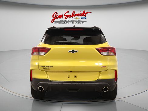 Used 2023 Chevrolet TrailBlazer RS w/ Sun and Liftgate Package FWD image 5