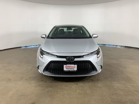 Used 2020 Toyota Corolla LE image 3